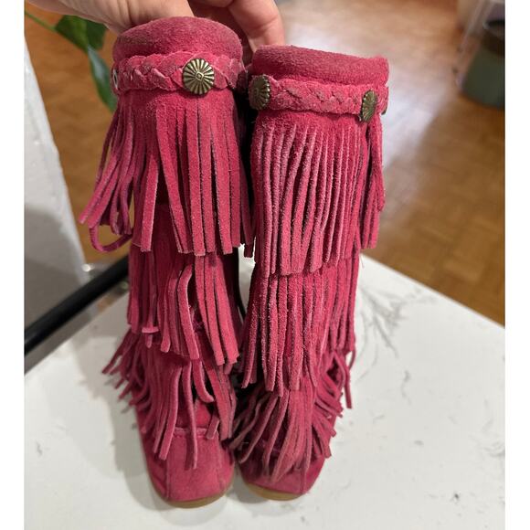 Minnetonka Kid's Girl's Pink Leather Tiered Fringe Boho Boots, Size 12,Pre-Loved - Picture 4 of 6